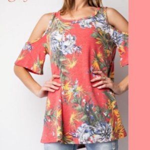 easel Floral Short Sleeve Tunic in Coral Sm NWT